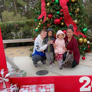 Meet your Posher, Athziry